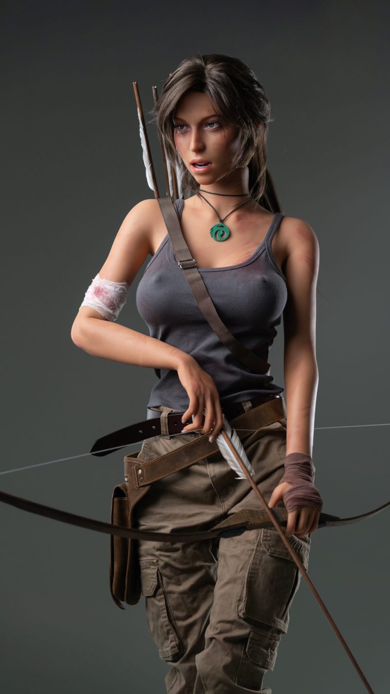 Lara Croft – 5ft 5in E Cup Game Lady MOVABLE JAW