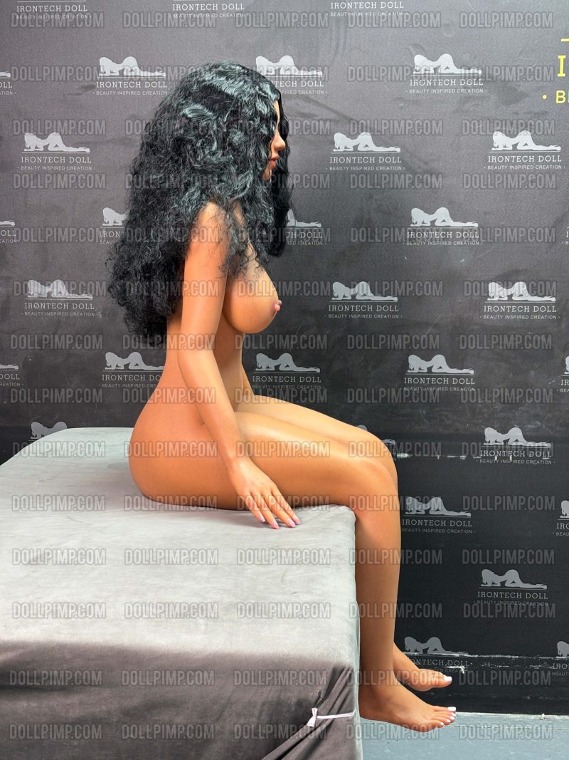 [USA In-Stock] Dark Tanned Brunette Sex Doll 164cm S39 Layla 4